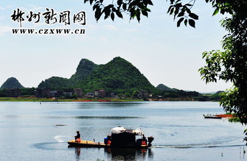 qianjia lake.jpg