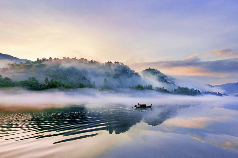 Dongjiang Lake.jpg