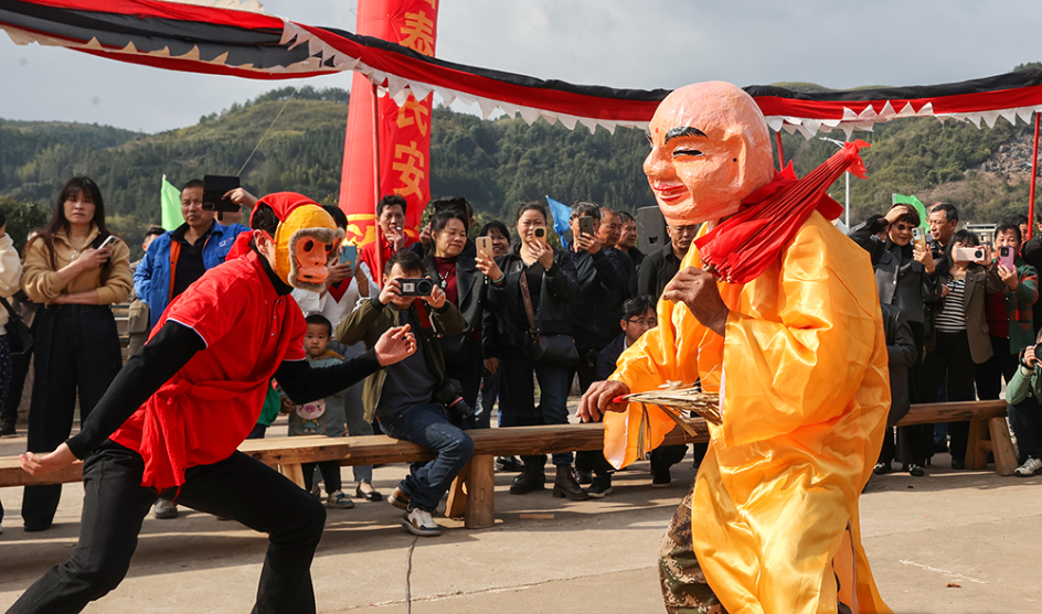 Folk event held to celebrate Longtaitou Festival